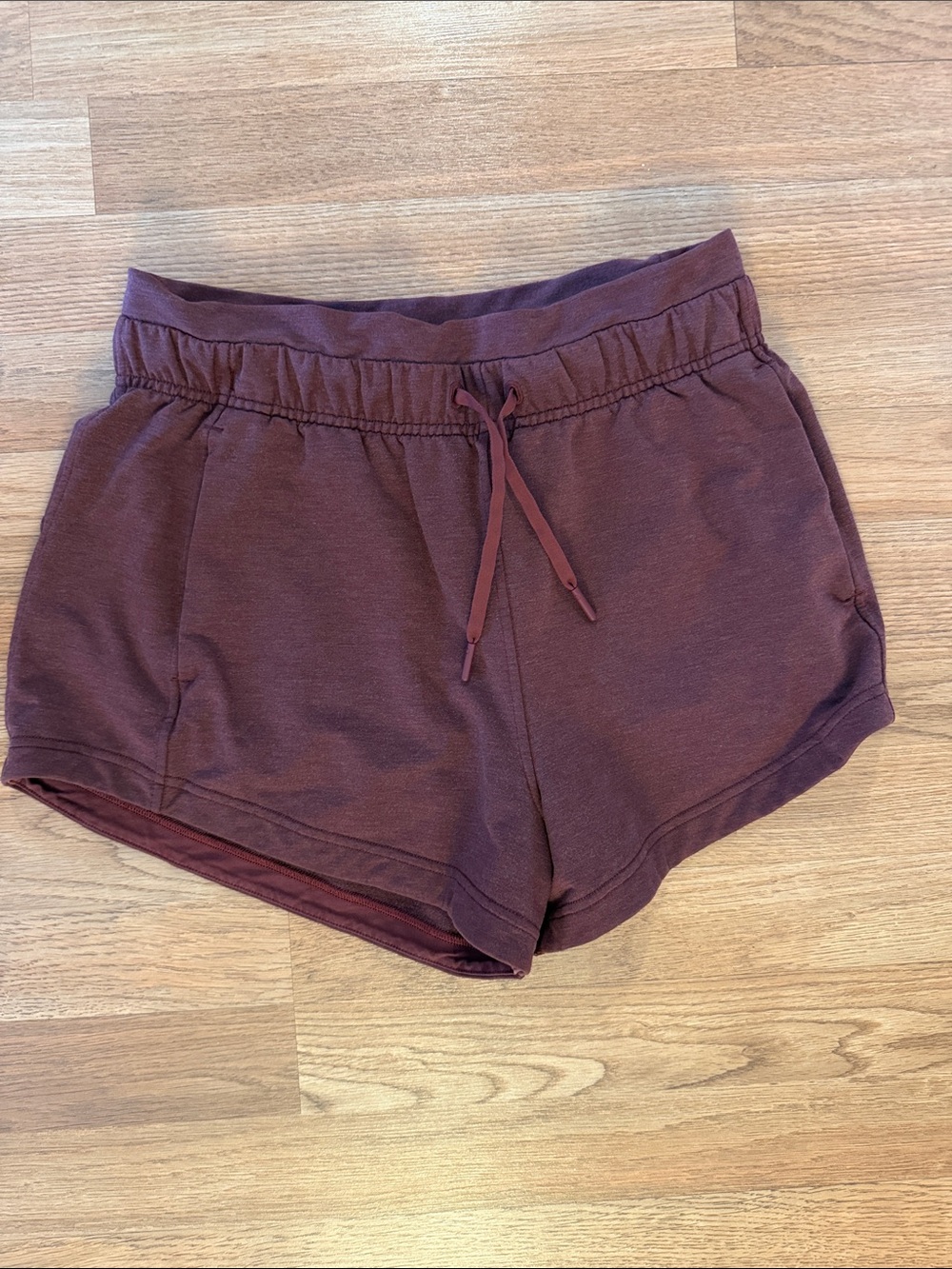 LULULEMON SHORT